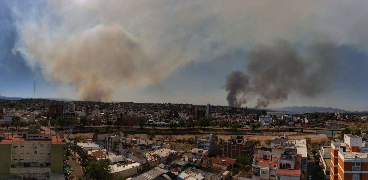 El fuego con vista desde Carlos Paz.