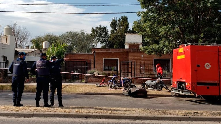 El fuego fue extinguido rápidamente por bomberos. Foto: Néstor Ghino/ElDoce.tv