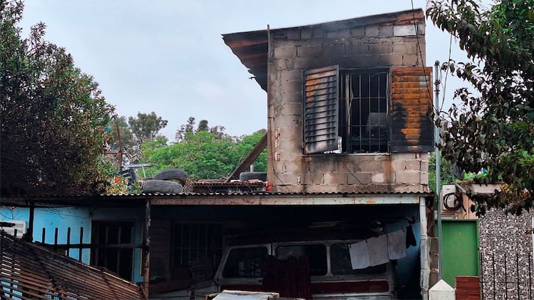 El fuego provocado en barrio Ampliación Ferreyra.