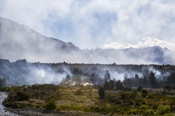 El fuego quemó más de mil hectáreas en Chubut. 