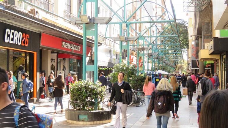 El funcionamiento de los comercios en Córdoba.