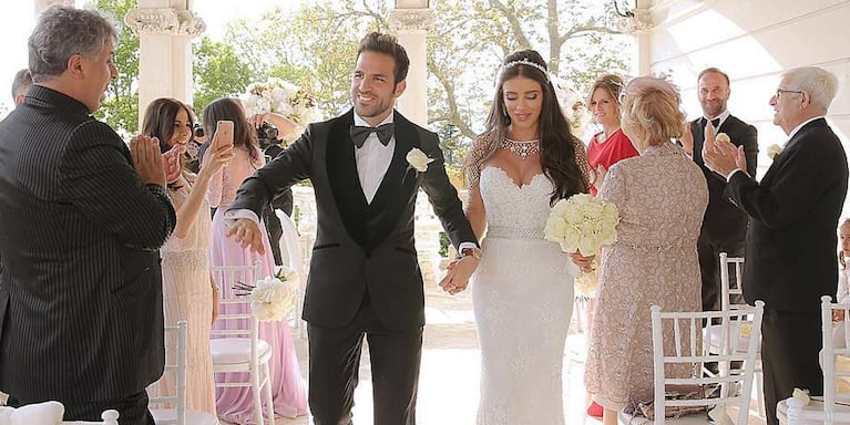 El futbolista español, Cesc Fabregas, se casó en secreto con la bella modelo Daniella Semaan.