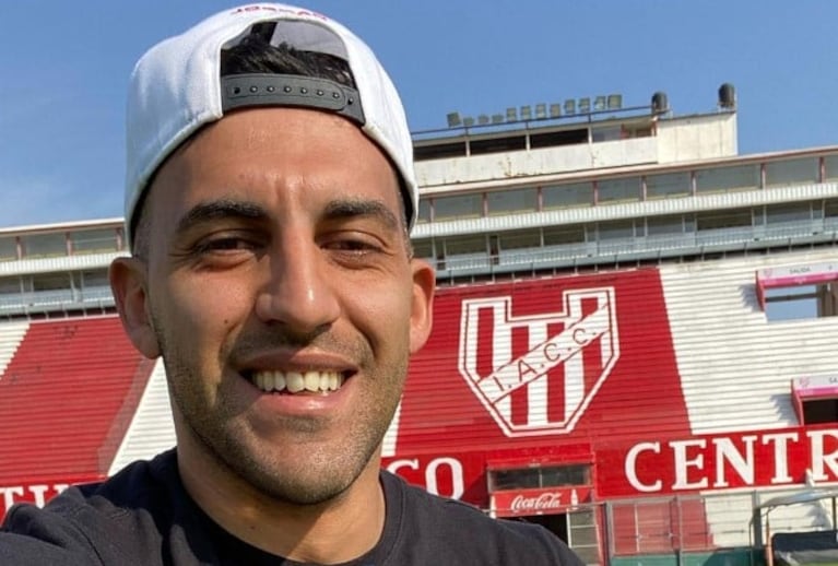 El futbolista está de visita en Córdoba.