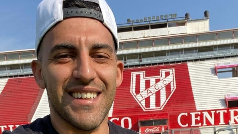 El futbolista está de visita en Córdoba.