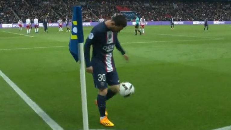 El gesto de Messi en respuesta a los silbidos de los hinchas del PSG