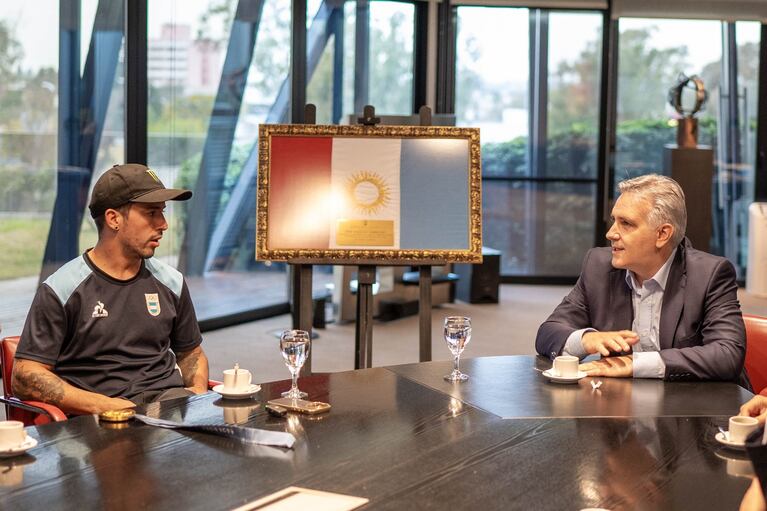 El gobernado de Córdoba se reunió con el campeón olímpico.