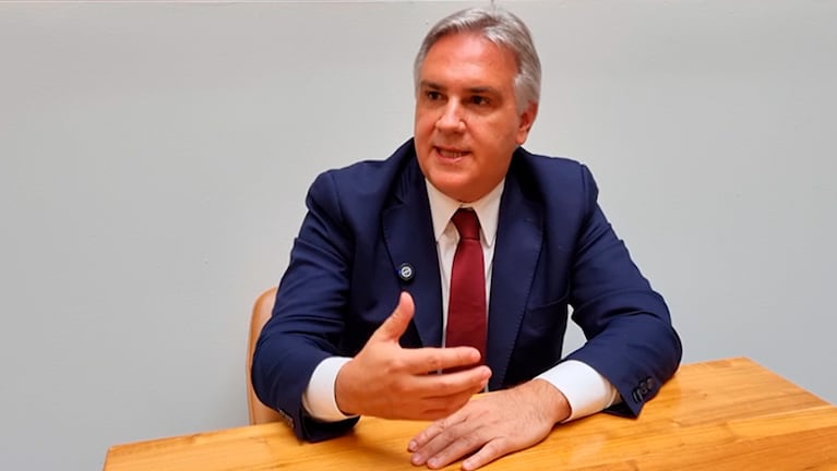 El gobernador Llaryora mano a mano con El Doce en Estados Unidos.