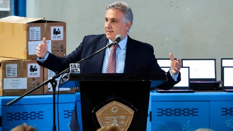 El gobernador Martín Llaryora apoyó la Marcha Universitaria.