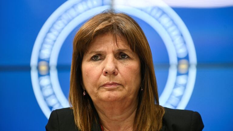 El Gobierno, contra los gremialistas que paran: “Son mafiosos que defienden sus privilegios”