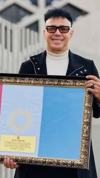 El Gobierno de Córdoba homenajeó a Jean Carlos por sus más de 30 años de trayectoria en la música