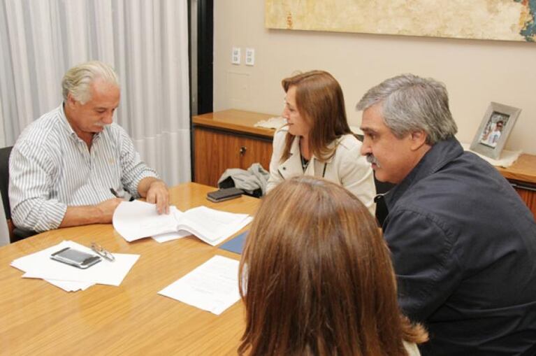 El Gobierno de la provincia y la UEPC firmaron el acuerdo salarial