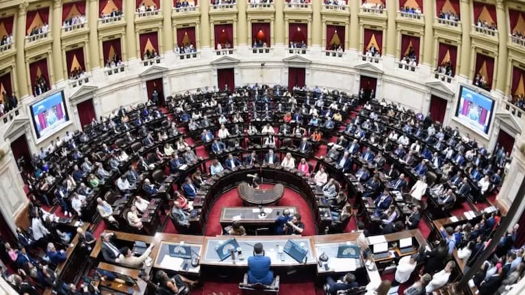 El Gobierno firmó el decreto con el llamado a sesiones extraordinarias.