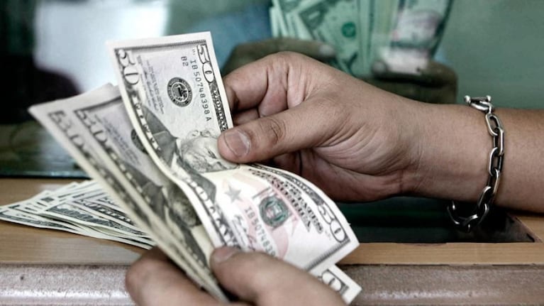 El Gobierno Nacional impuso más controles al dólar.