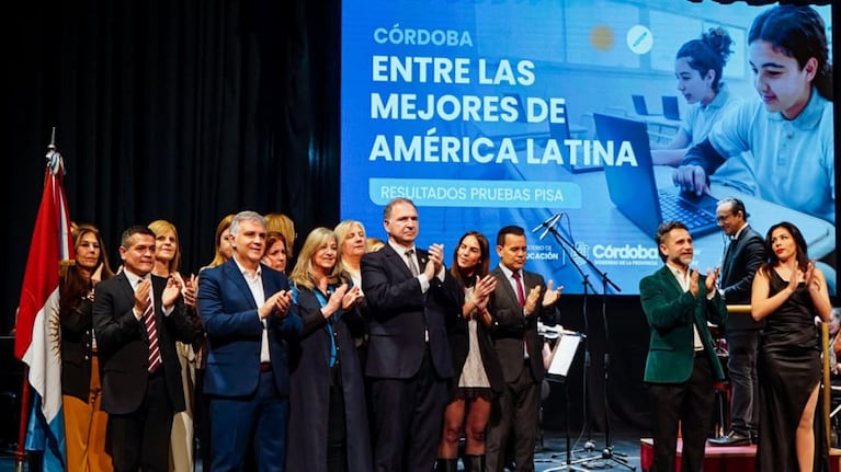 El Gobierno provincial aplaudió a los docentes cordobeses.