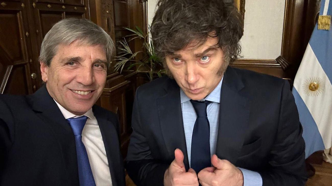 El Gobierno volvió a colocar deuda en dólares tras casi ocho años.