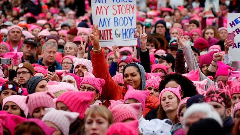 El gorro rosa es el símbolo de la Marcha de las Mujeres. Foto: Reuters