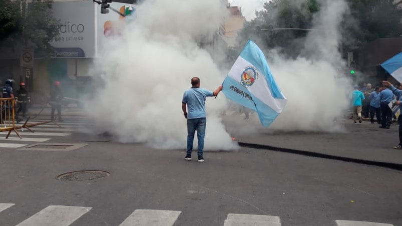 El gremio protesta contra el pago de la BAE en 10 cuotas.