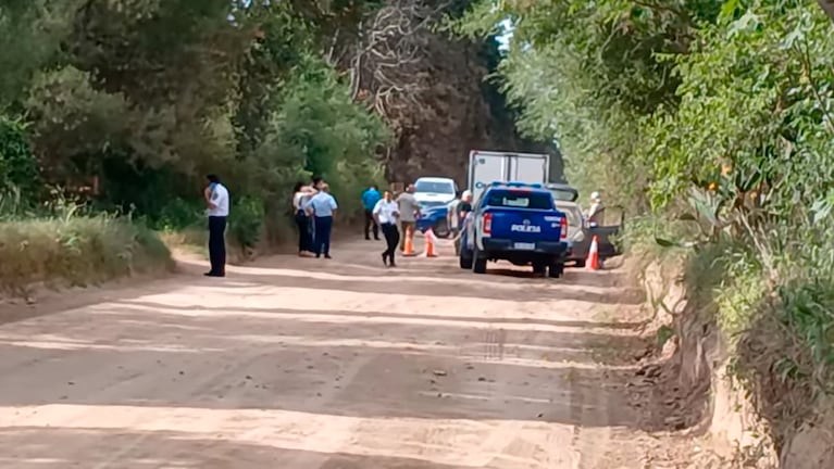 El hallazgo fatal se produjo en un viejo camino a Córdoba. Foto: Somos Río Cuarto.