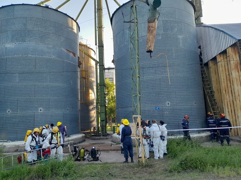 El hallazgo se produjo en el interior de un silo abandonado en el ex predio del A.C.A. de Río Tercero.