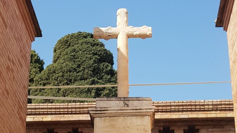 El hecho ocurrió en el cementerio San Miguel de la provincia de San Juan. Foto: Twitter: @CarmenDoloroso.