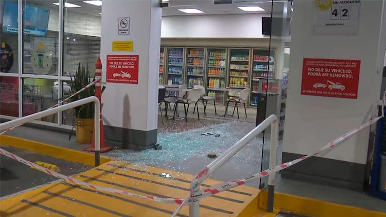El hecho ocurrió en una estación de servicio de barrio Villa Cabrera.