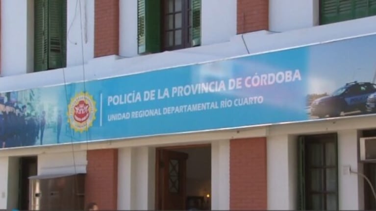 El hecho que investigan habría ocurrido en una celda de la Departamental.