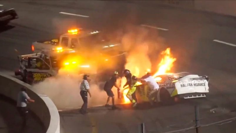 El heroico rescate del padre de un piloto en una carrera de NASCAR