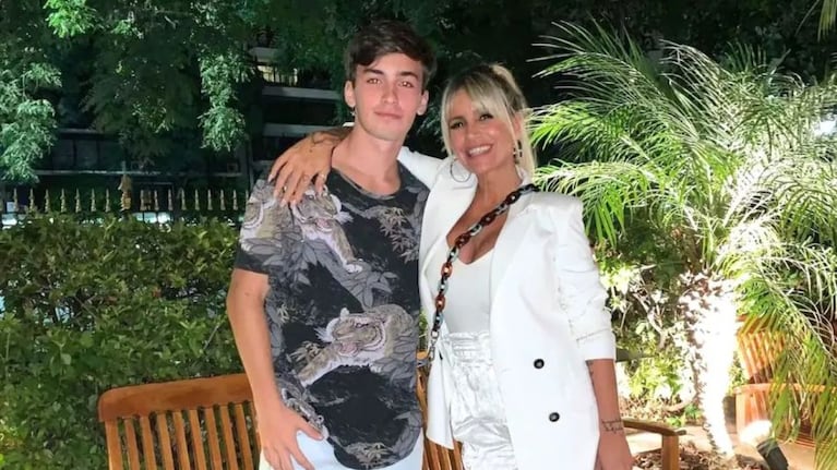 El hijo de la actriz brilla lejos de las cámaras.