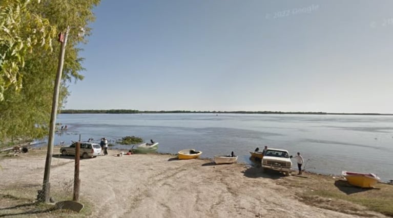 El hijo está siendo buscado en Entre Ríos y Santa Fe.