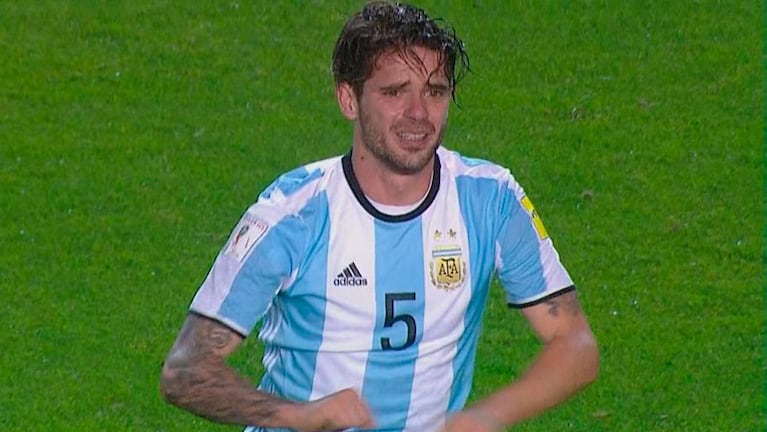 El hincha argentino lamentó la grave lesión de Gago.