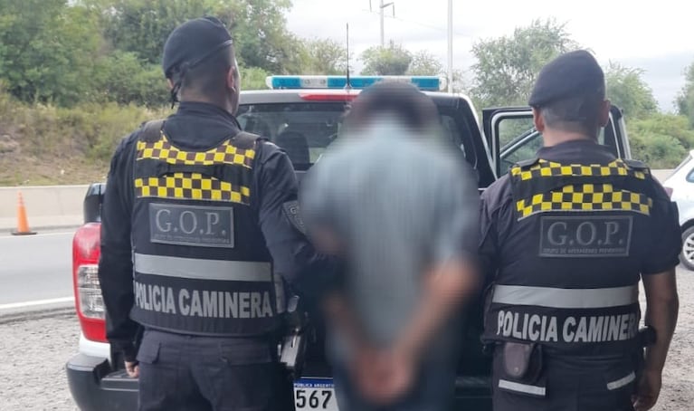 El hombre cayó en el Camino de las 100 Curvas.