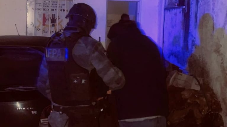 El hombre cuenta con antecedentes por robo y violencia de género.