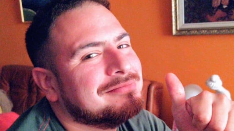 El hombre fue atacado frente a sus hijos de 12 y 6 años.