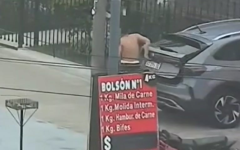 El hombre fue atrapado tras ser detectado por las cámaras del 911.