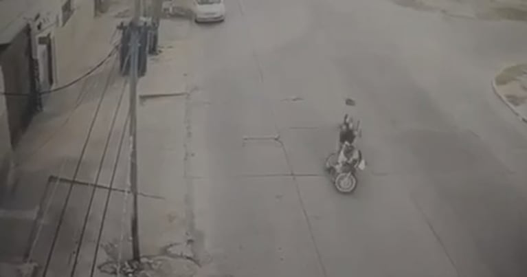 El hombre fue sorprendido por el cable y murió degollado.