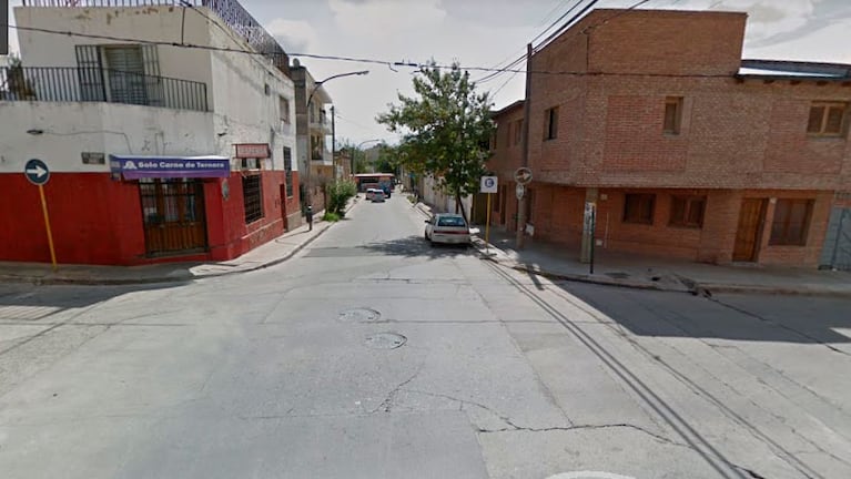El hombre herido estaba en una despensa de la esquina de Enrique Lacosta y Turrado Juárez, en barrio Güemes.