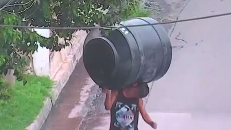 El hombre no se resistió cuando lo interceptaron.