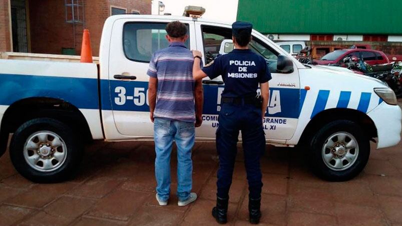 El hombre quedó detenido tras ser denunciado.