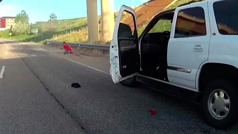 El hombre quedó tirado a un costado de la ruta.