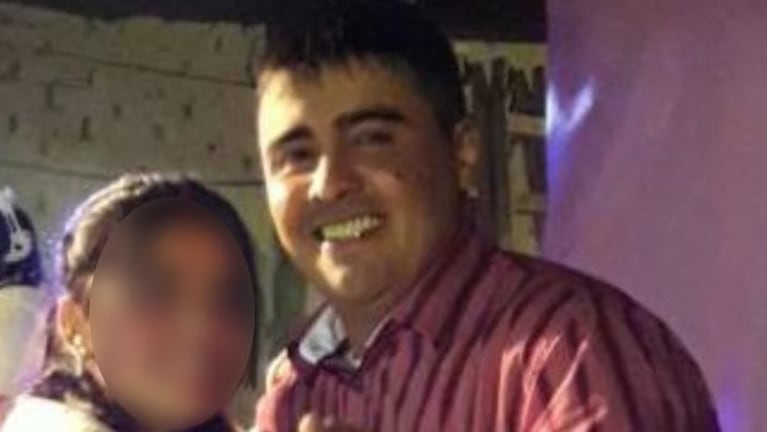 El hombre salió a defender a una vecina y fue apuñalado.