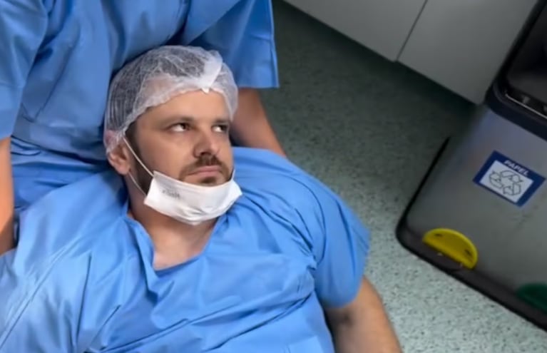 El hombre se desmayó en pleno parto de su hija.