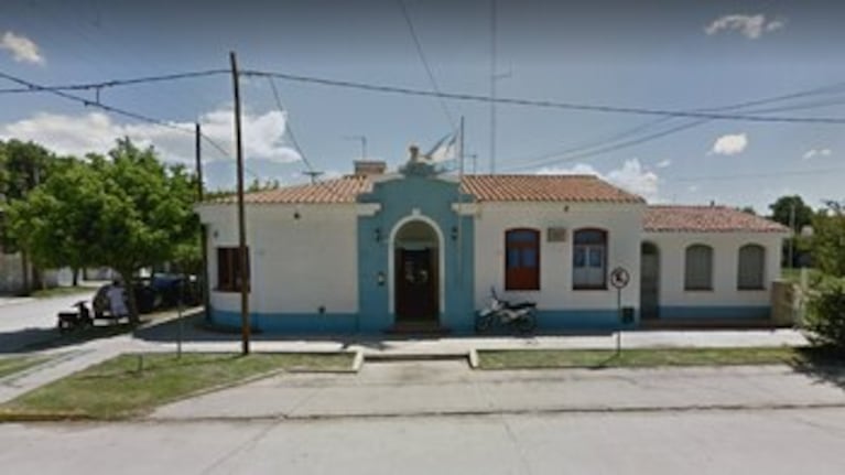 El hombre se presentó voluntariamente en la comisaría y quedó detenido luego del crimen.