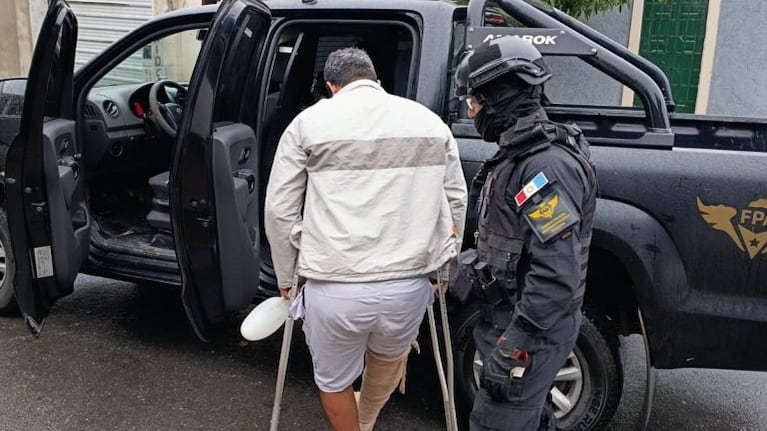 El hombre seguía en el negocio desde su vivienda.