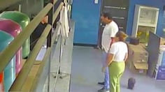 El hombre tuvo un ataque de furia que quedó filmado.