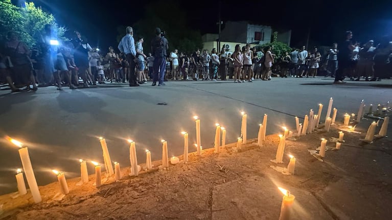 El homenaje de San Cristóbal a Ian Cabrera, el menor asesinado en el tiroteo en la escuela Mariano Moreno.