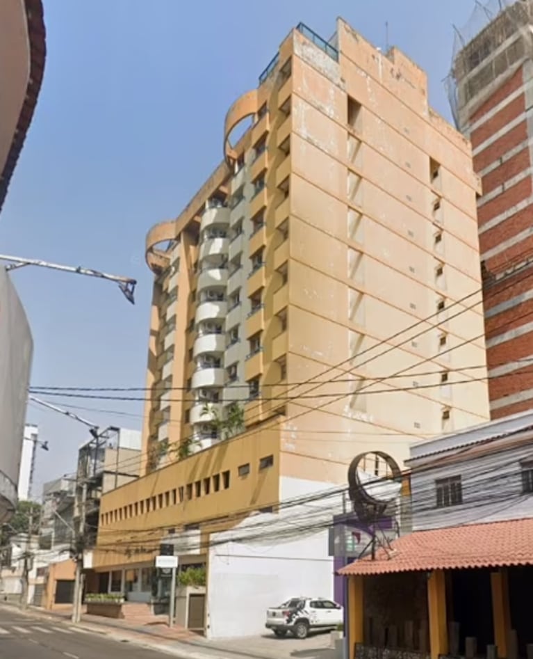 El hotel de donde cayó la actriz porno (Foto: Daily Mail/Google Maps).