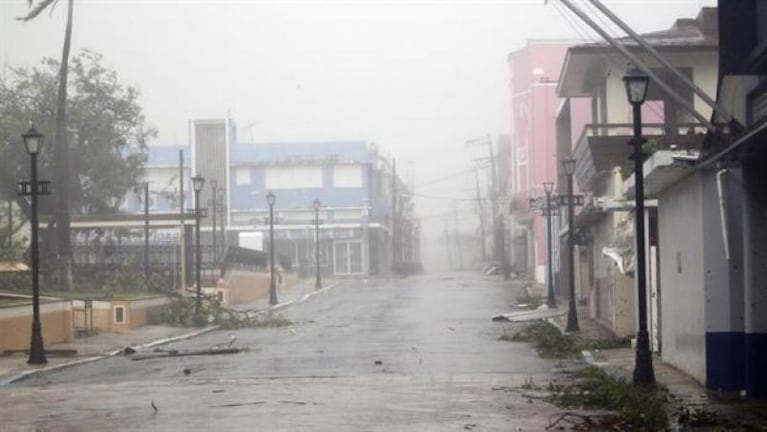 El huracán María arrastró a una periodista en Puerto Rico