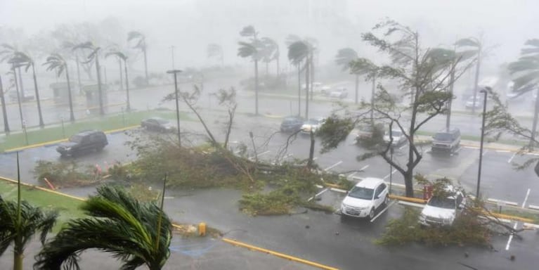 El huracán María arrastró a una periodista en Puerto Rico