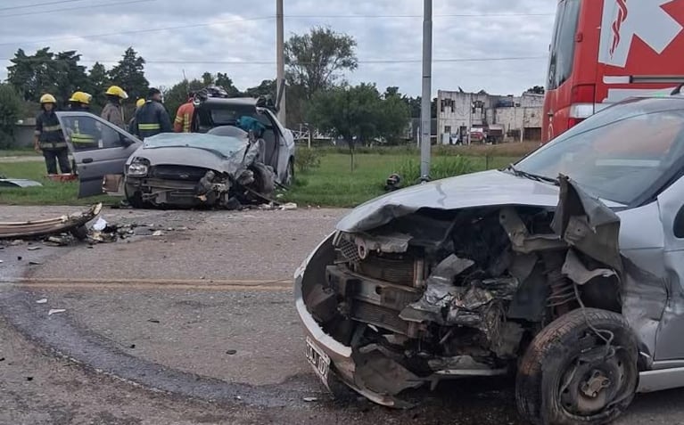 El impacto fue frontal sobre la ruta 19.