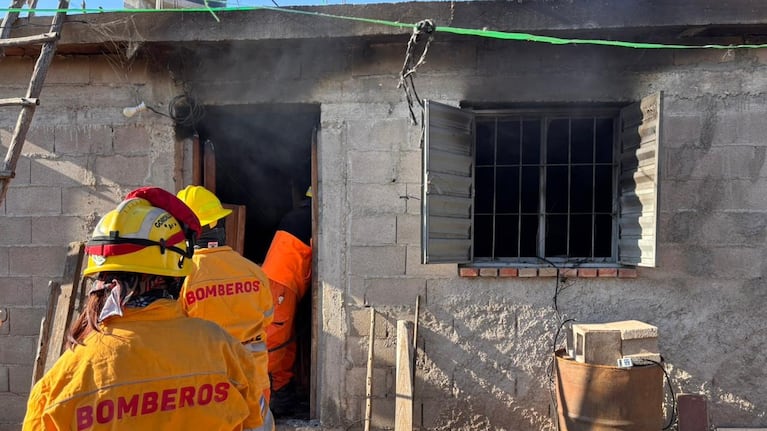 El incendio se desencadenó en la zona rural de Villa de Pocho.